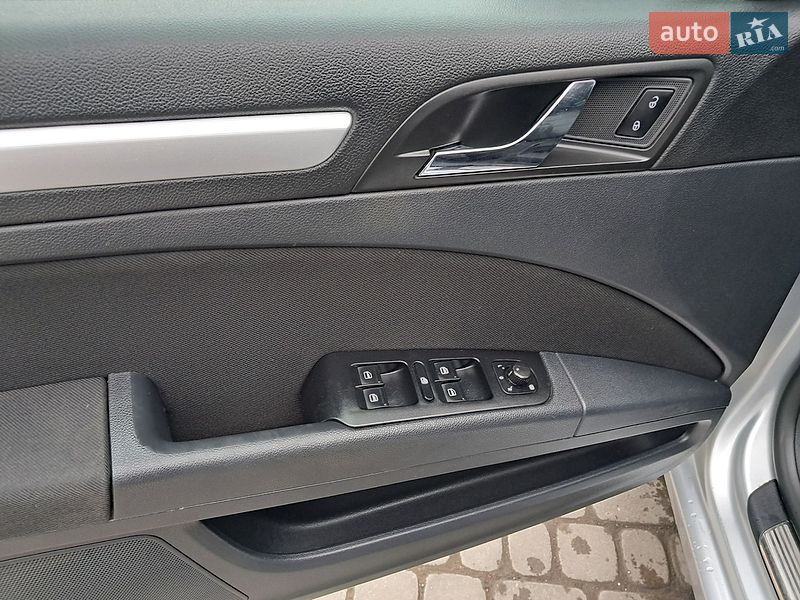 Ліфтбек Skoda Superb 2012 в Івано-Франківську