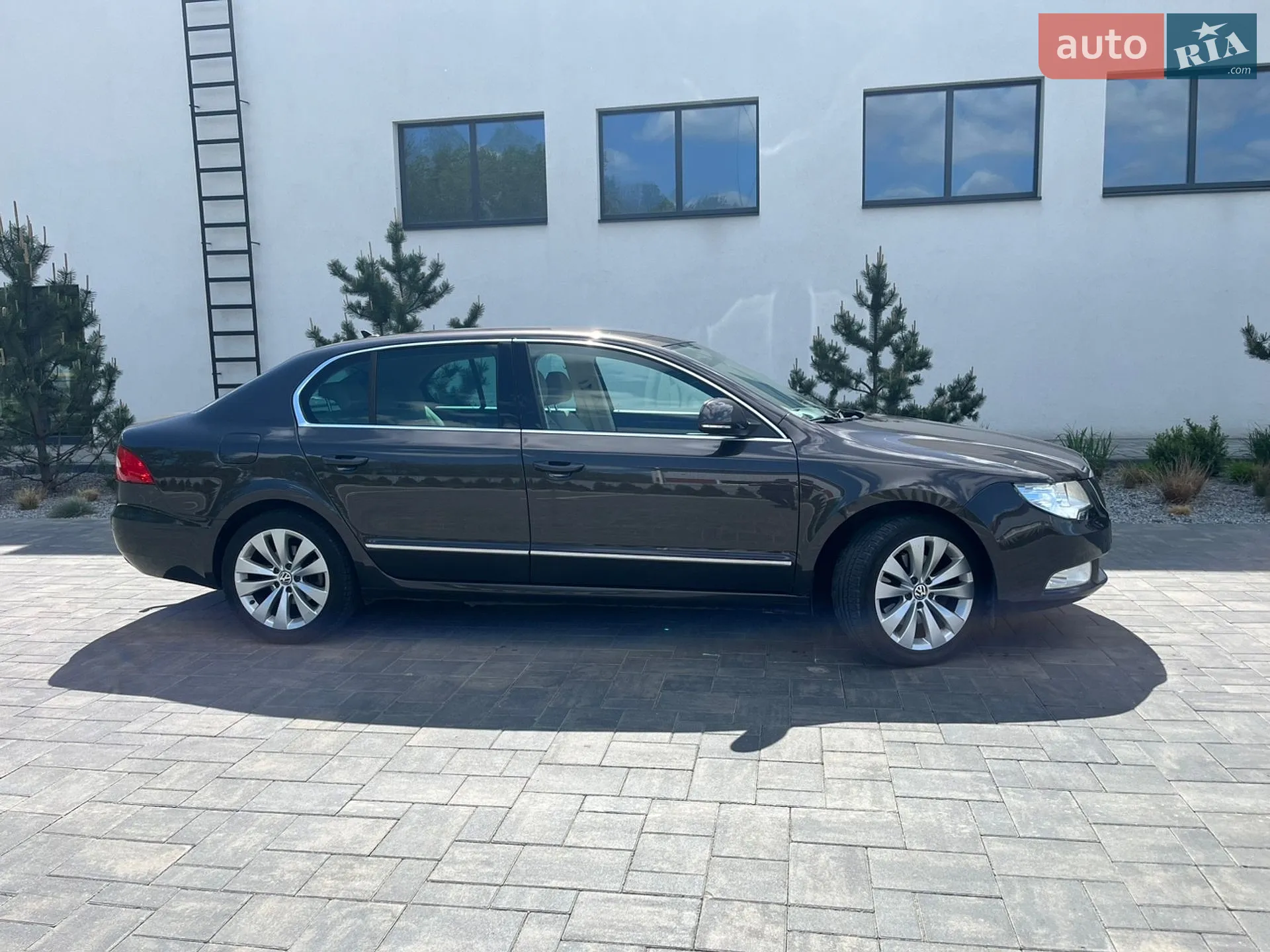 2010 Skoda Superb - мініатюра 5