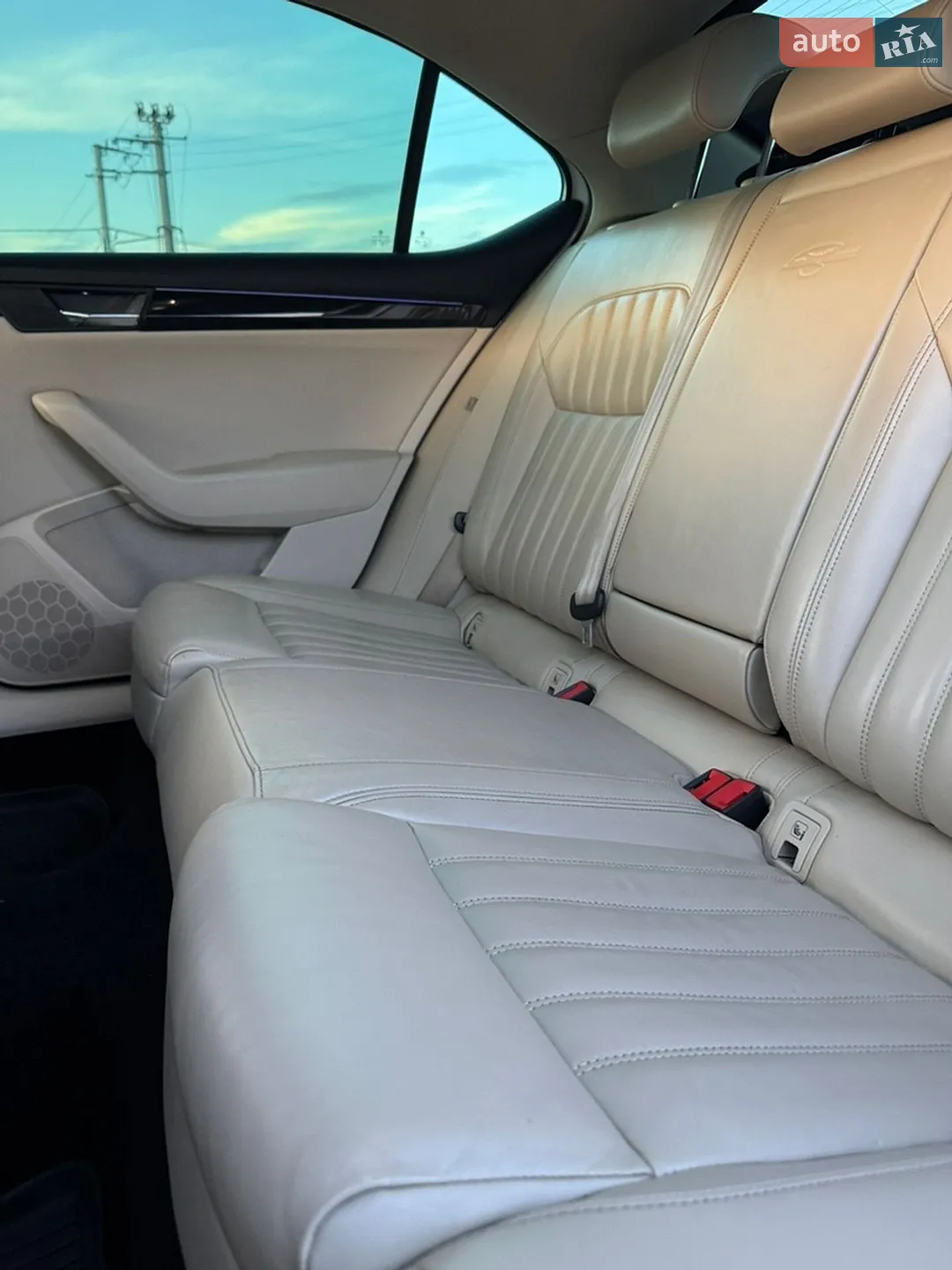 2016 Skoda Superb - мініатюра 15