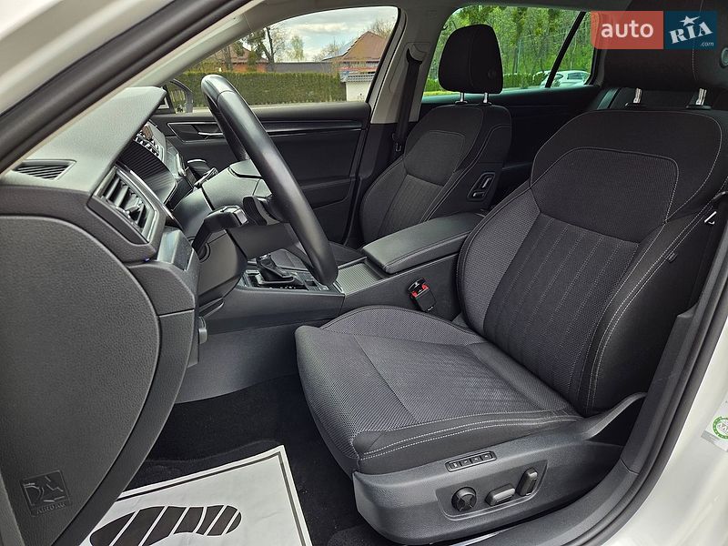 Универсал Skoda Superb 2020 в Киеве