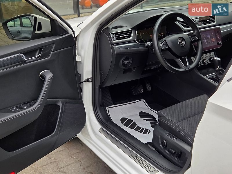 Универсал Skoda Superb 2020 в Киеве