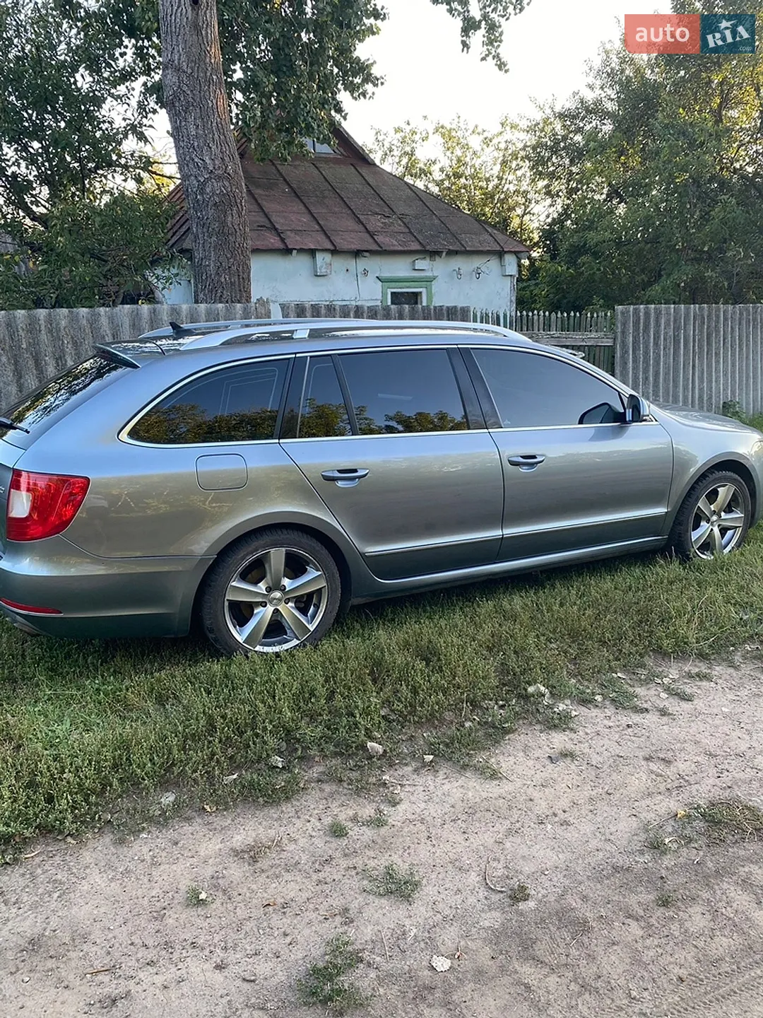 2011 Skoda Superb - мініатюра 15