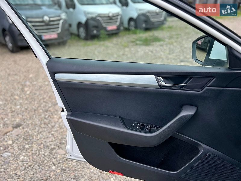 Универсал Skoda Superb 2016 в Хусте
