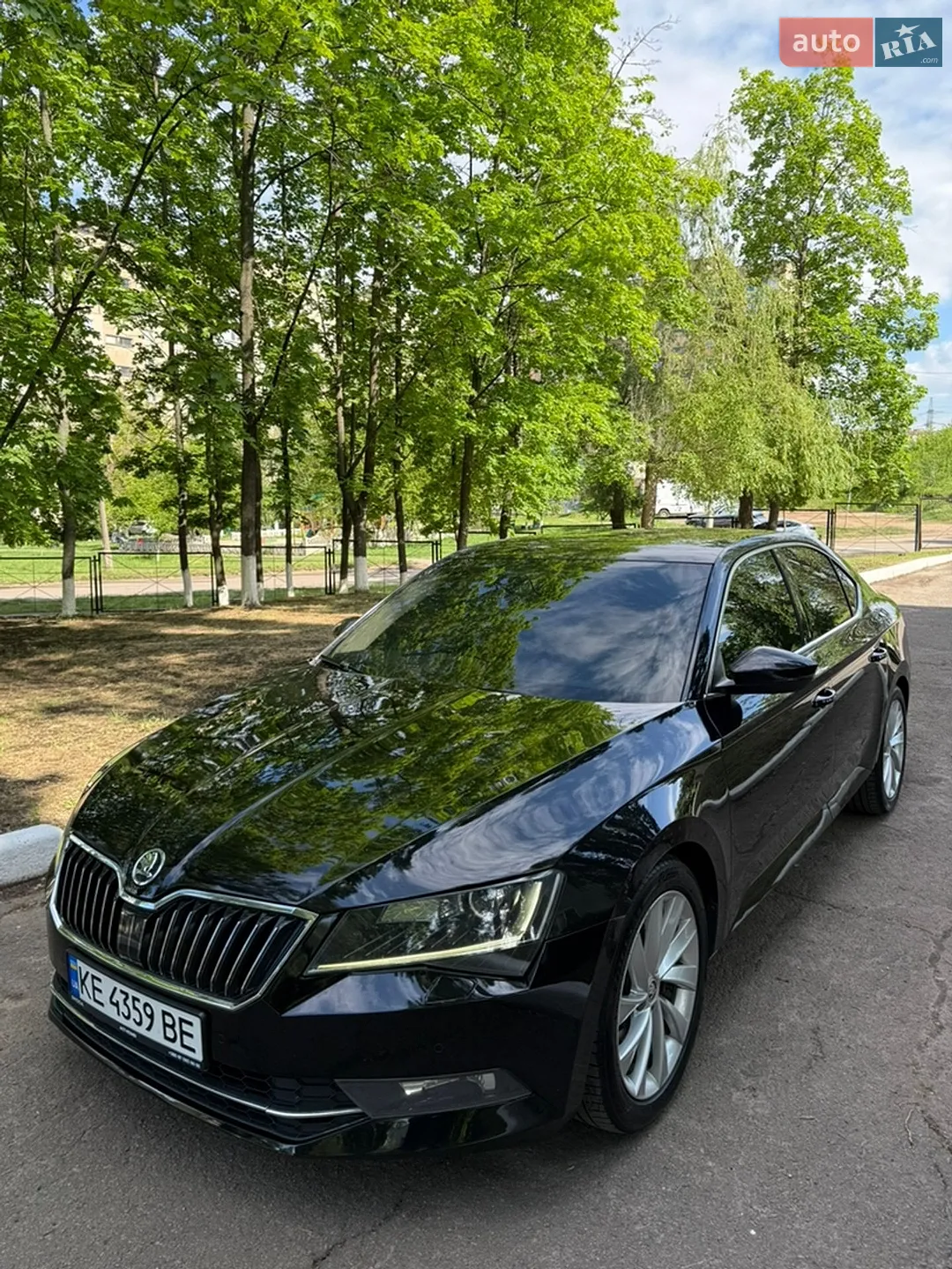 2018 Skoda Superb - мініатюра 2