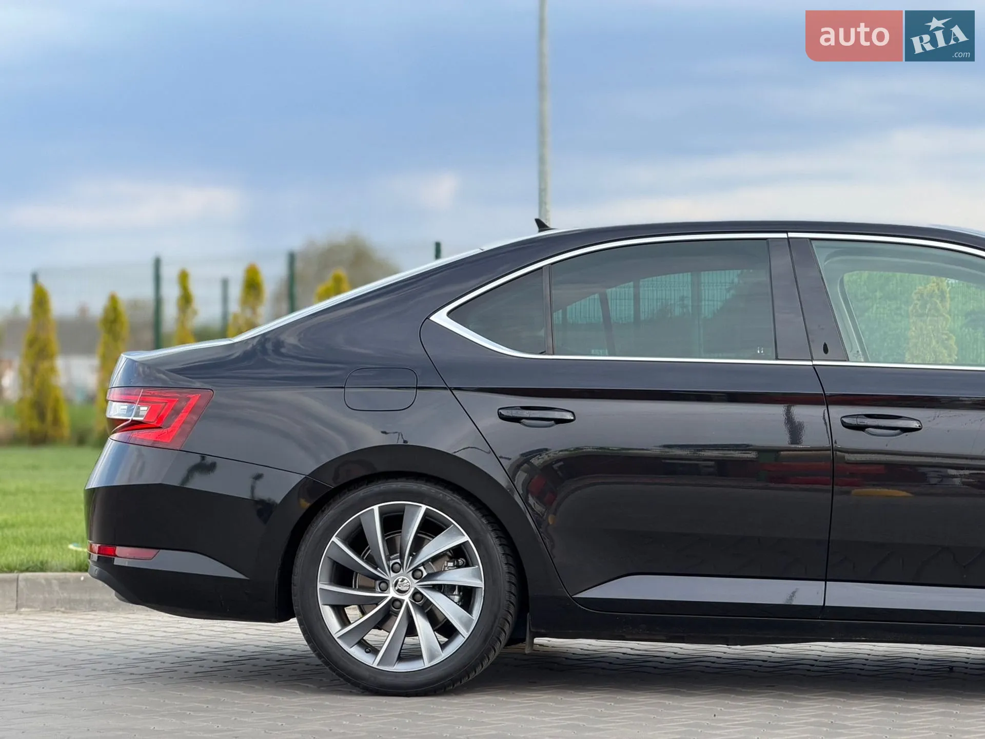 2017 Skoda Superb - мініатюра 45