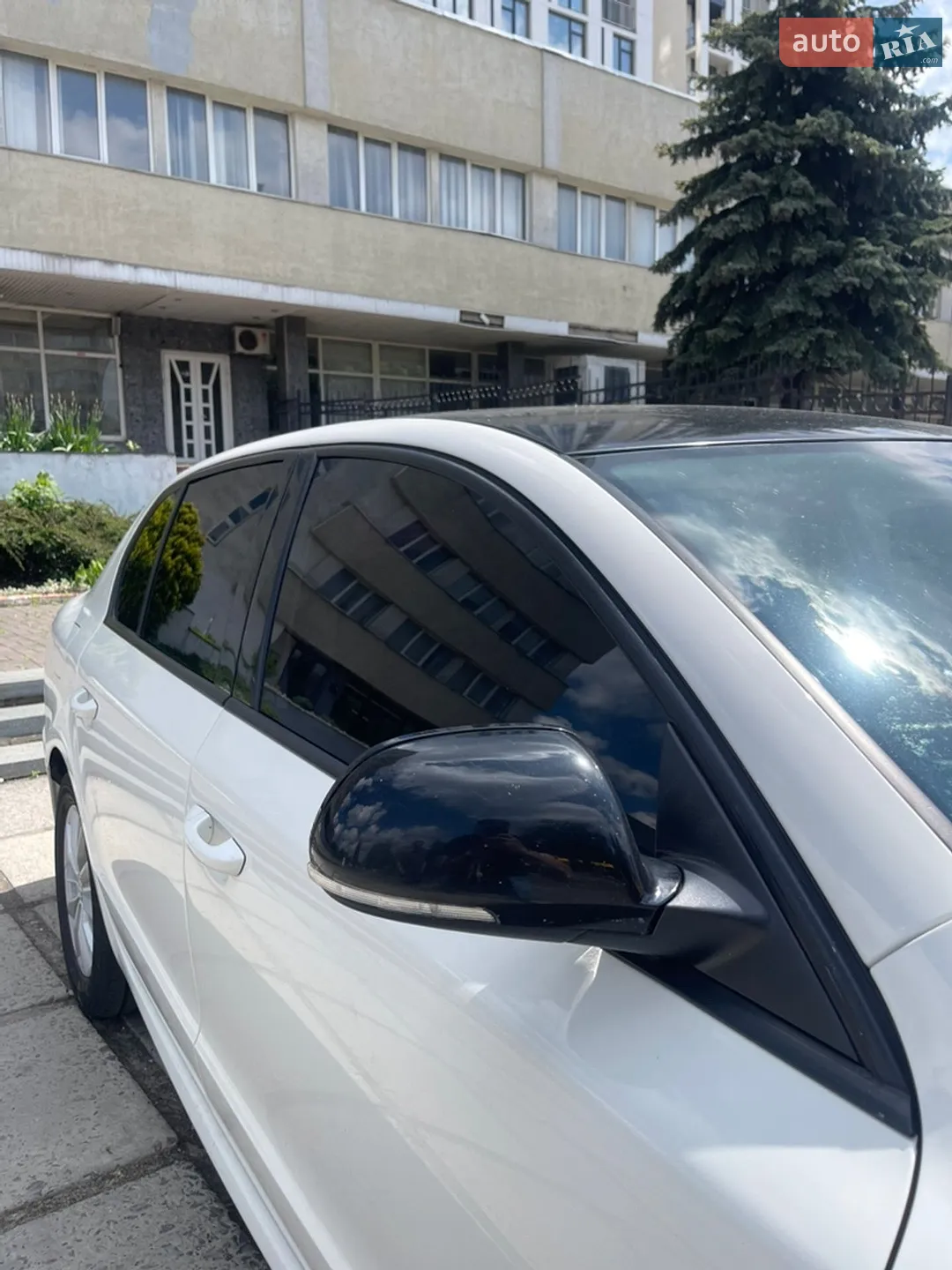 2014 Skoda Superb - мініатюра 8