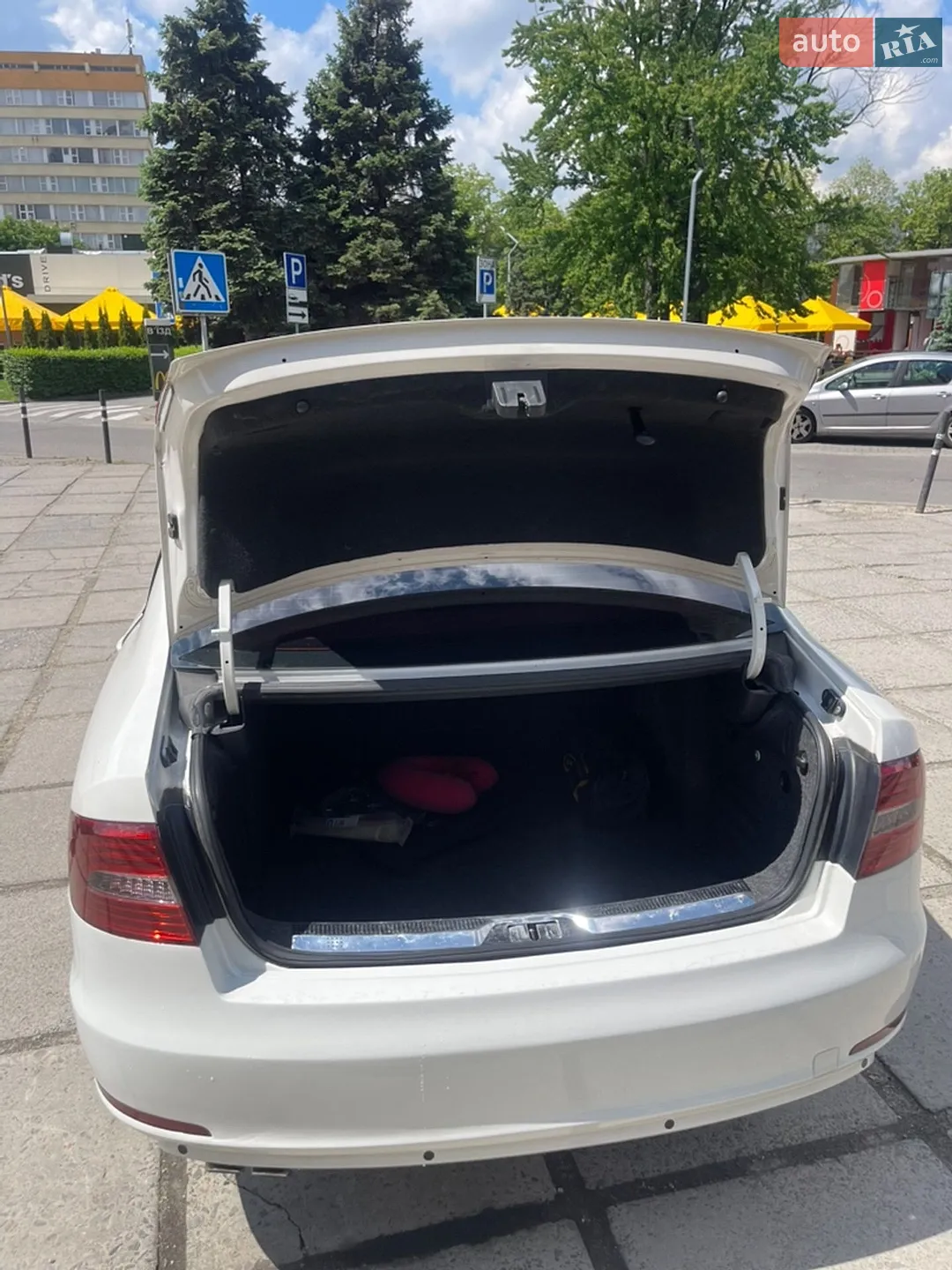 2014 Skoda Superb - мініатюра 18