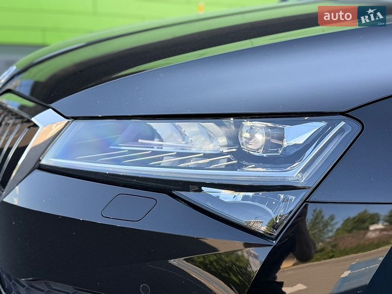 Лифтбек Skoda Superb 2021 в Киеве