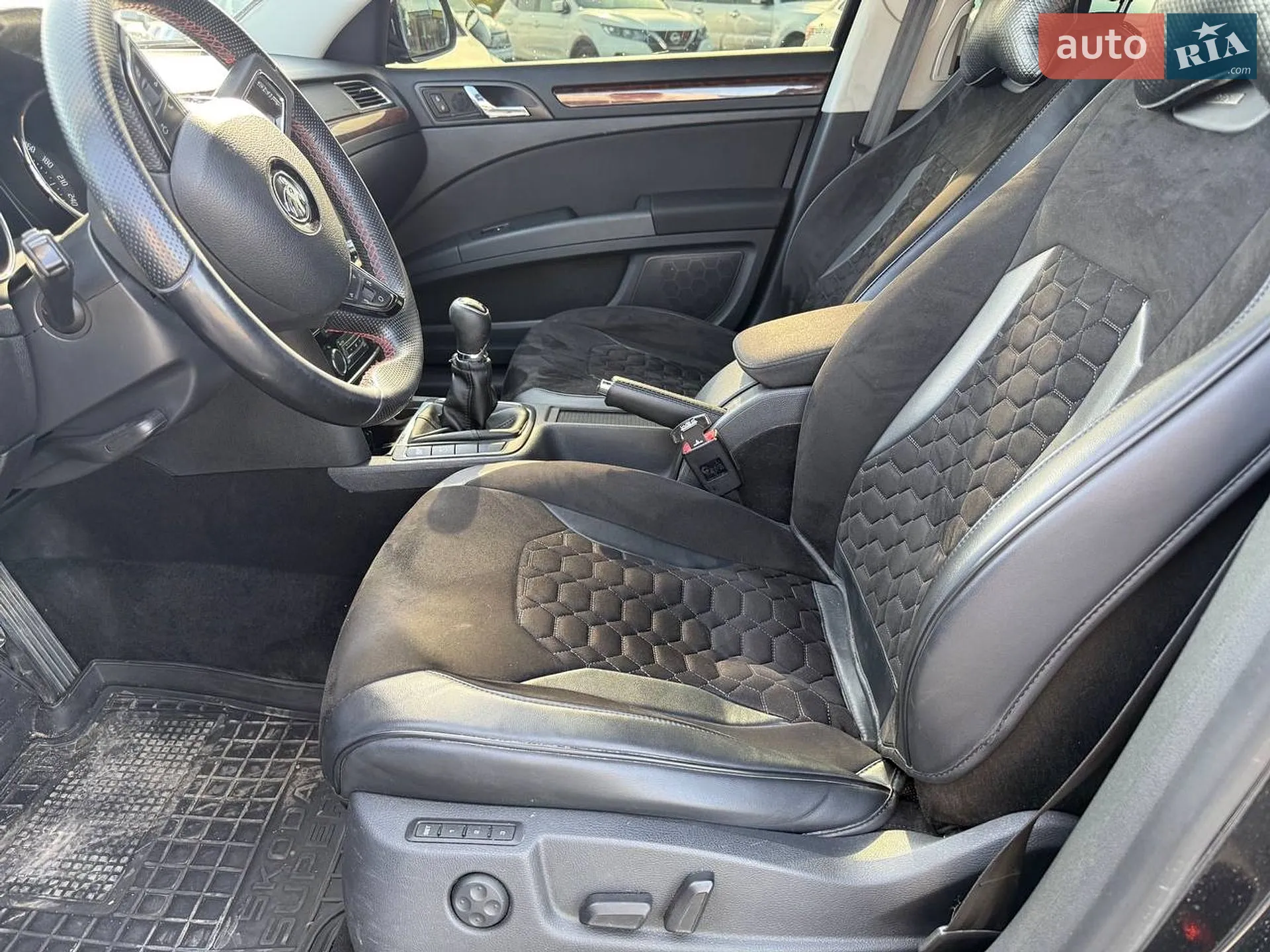2013 Skoda Superb - мініатюра 11