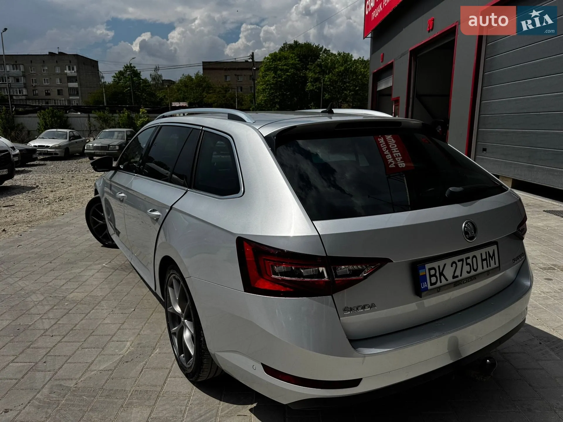 2016 Skoda Superb - мініатюра 10