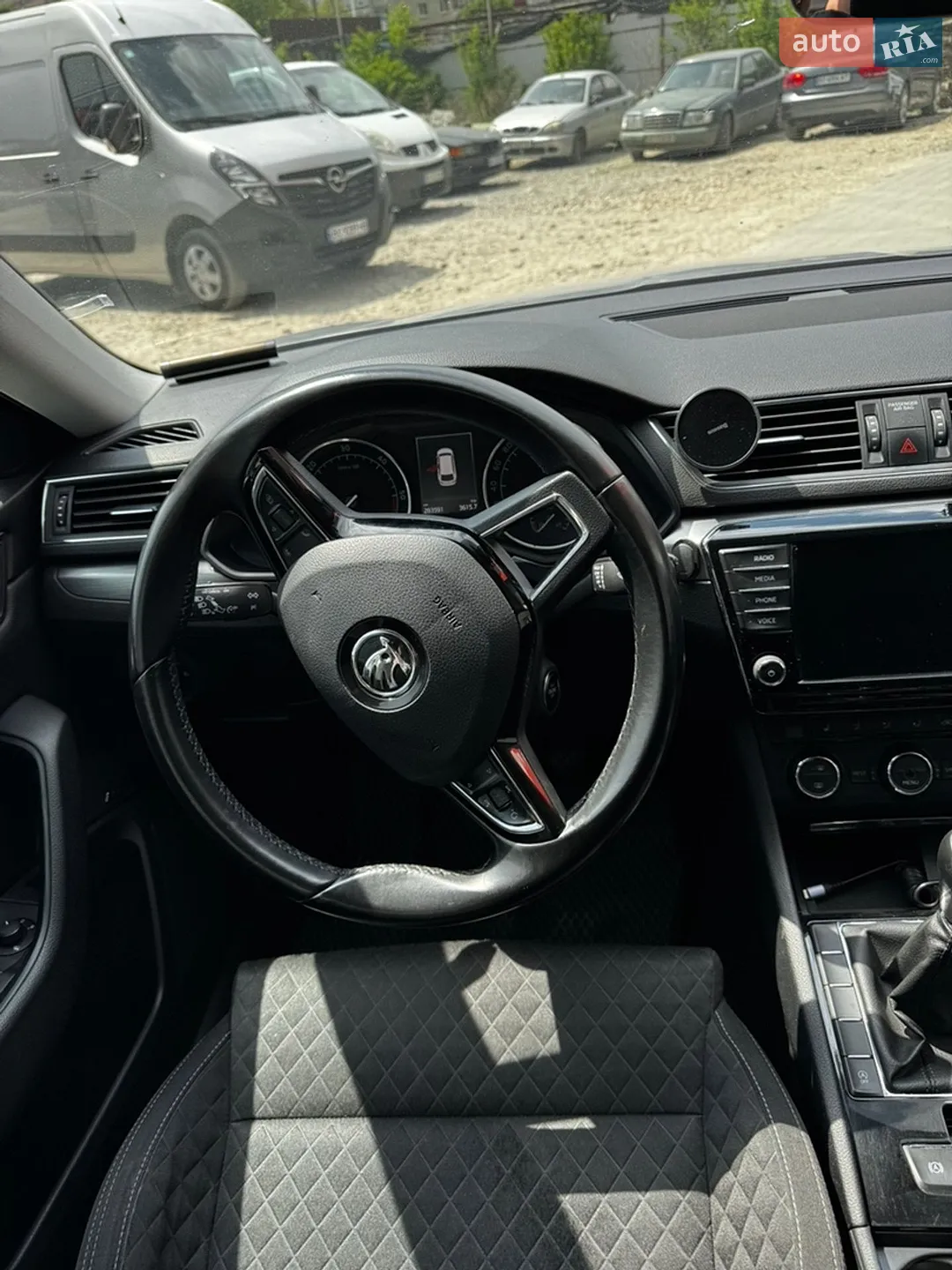 2016 Skoda Superb - мініатюра 16