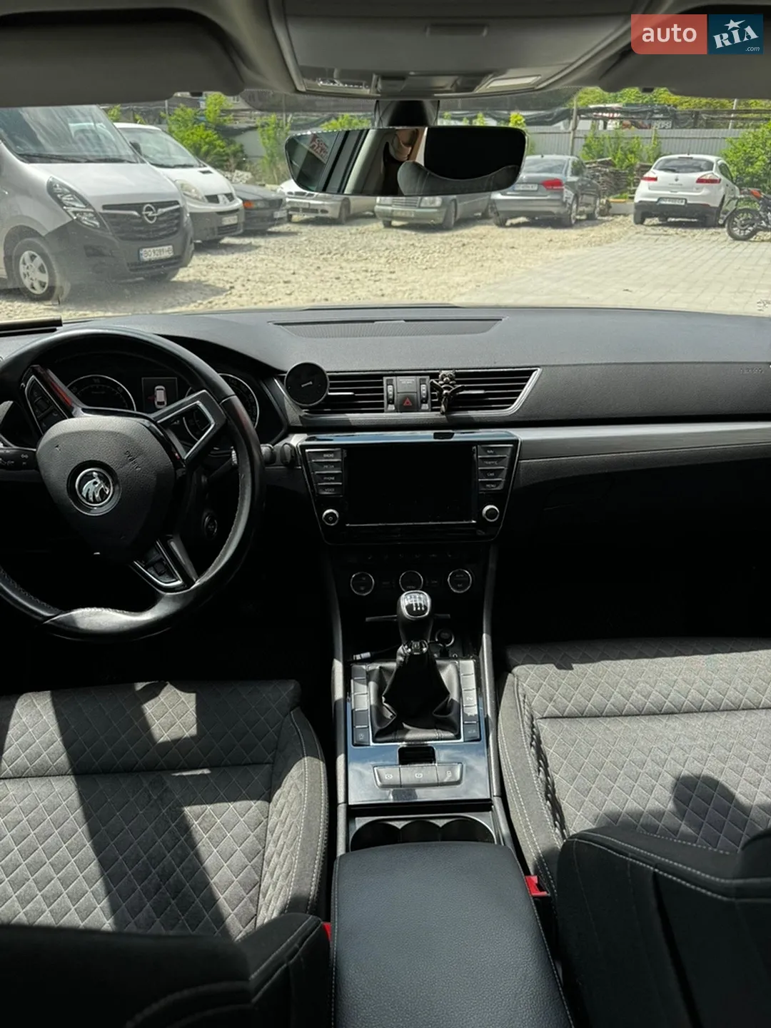 2016 Skoda Superb - мініатюра 21
