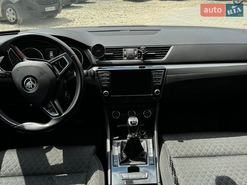 Універсал Skoda Superb 2016 в Тернополі