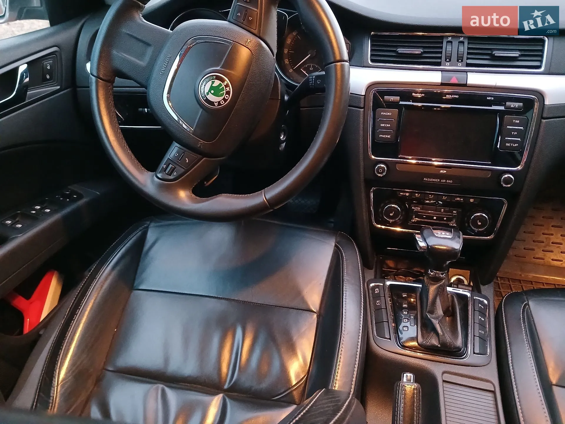 2010 Skoda Superb - мініатюра 8