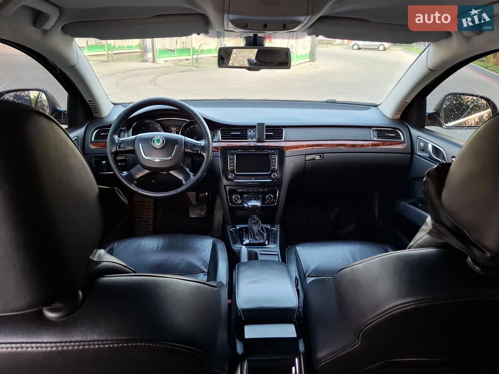 2011 Skoda Superb - мініатюра 23