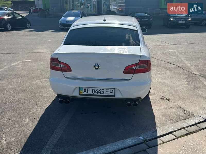 Лифтбек Skoda Superb 2011 в Кривом Роге