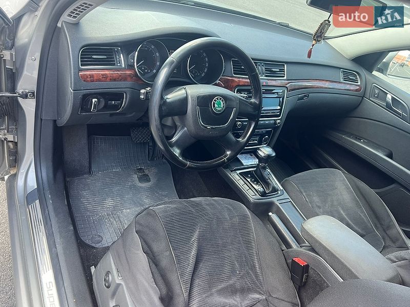 Универсал Skoda Superb 2010 в Киеве