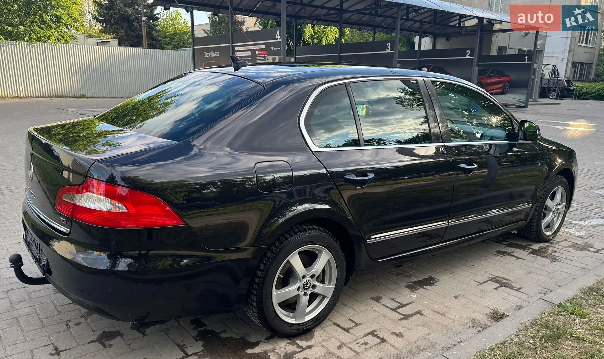 2011 Skoda Superb - мініатюра 4