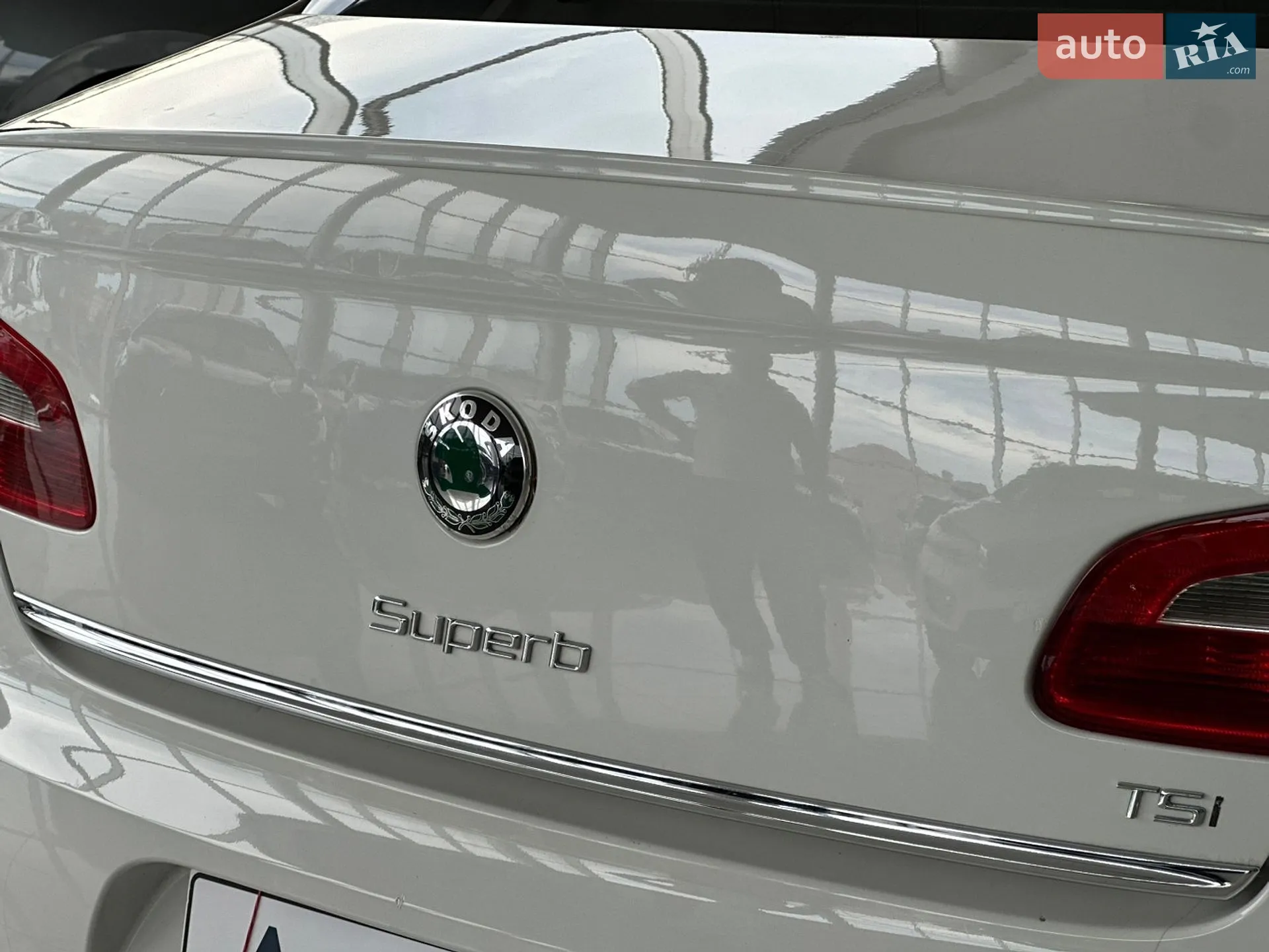 2010 Skoda Superb - мініатюра 9
