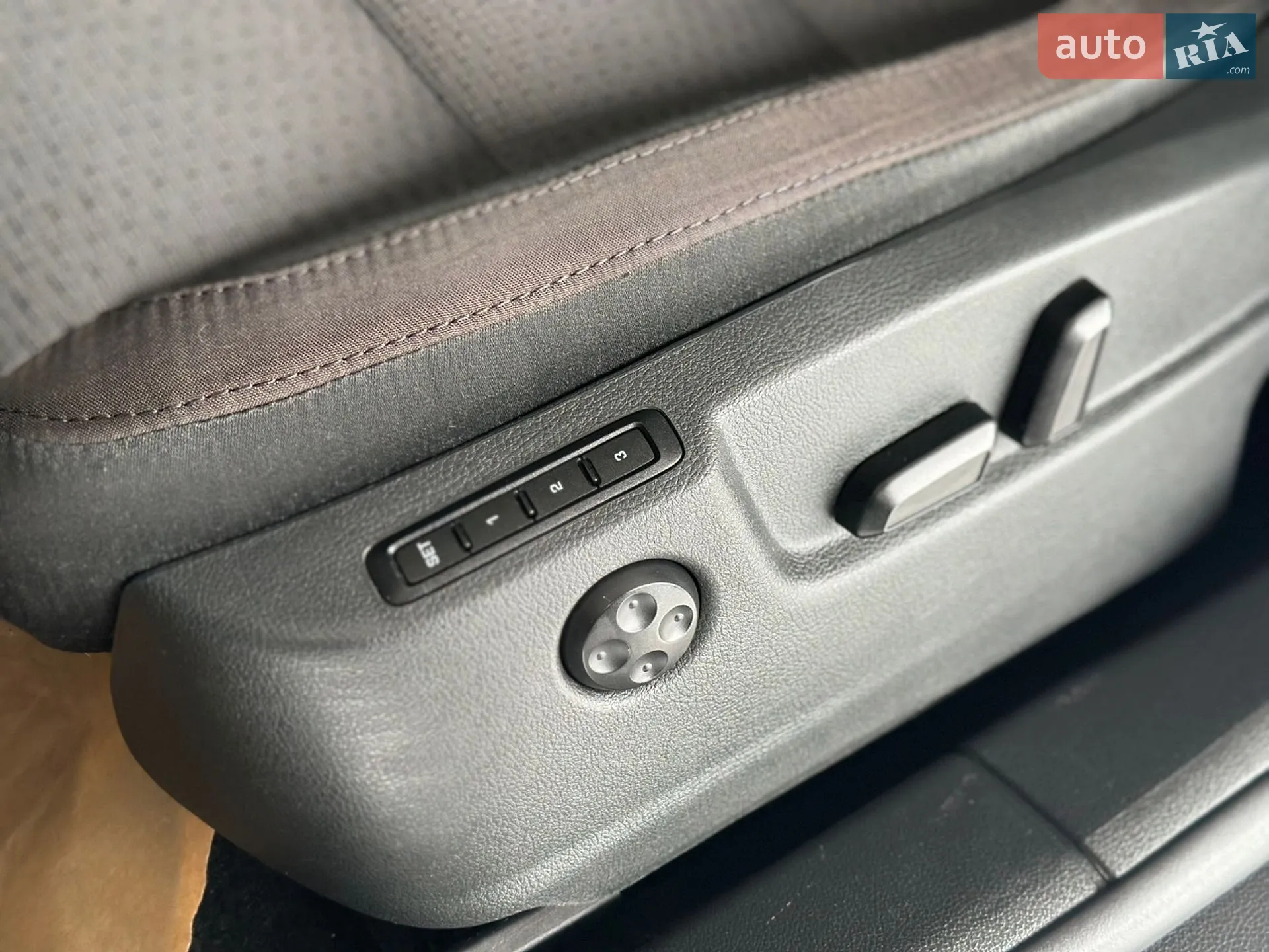 2010 Skoda Superb - мініатюра 17