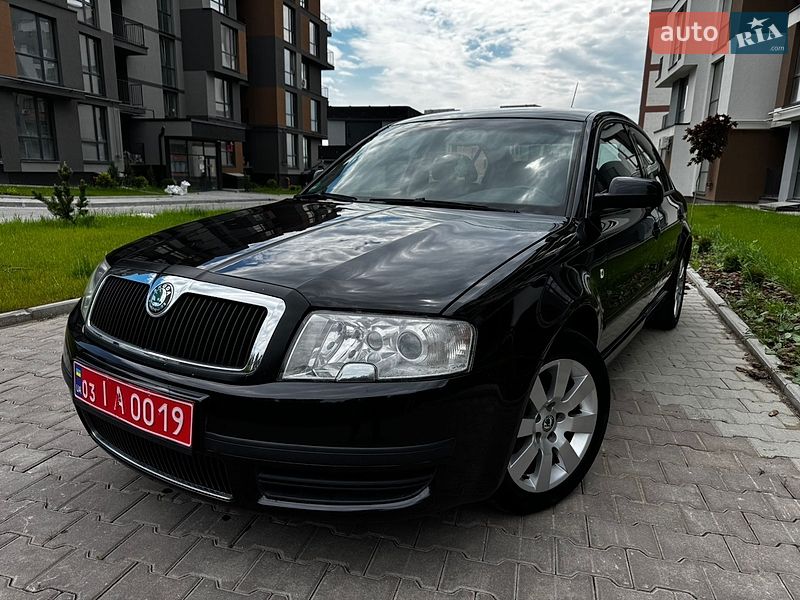 Лифтбек Skoda Superb 2004 в Тернополе