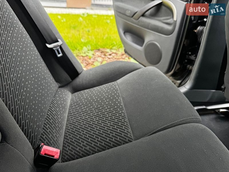 Лифтбек Skoda Superb 2004 в Тернополе