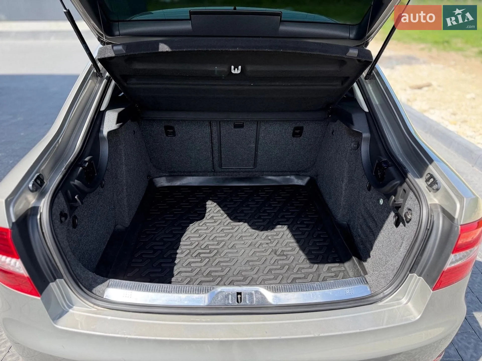 2013 Skoda Superb - мініатюра 10