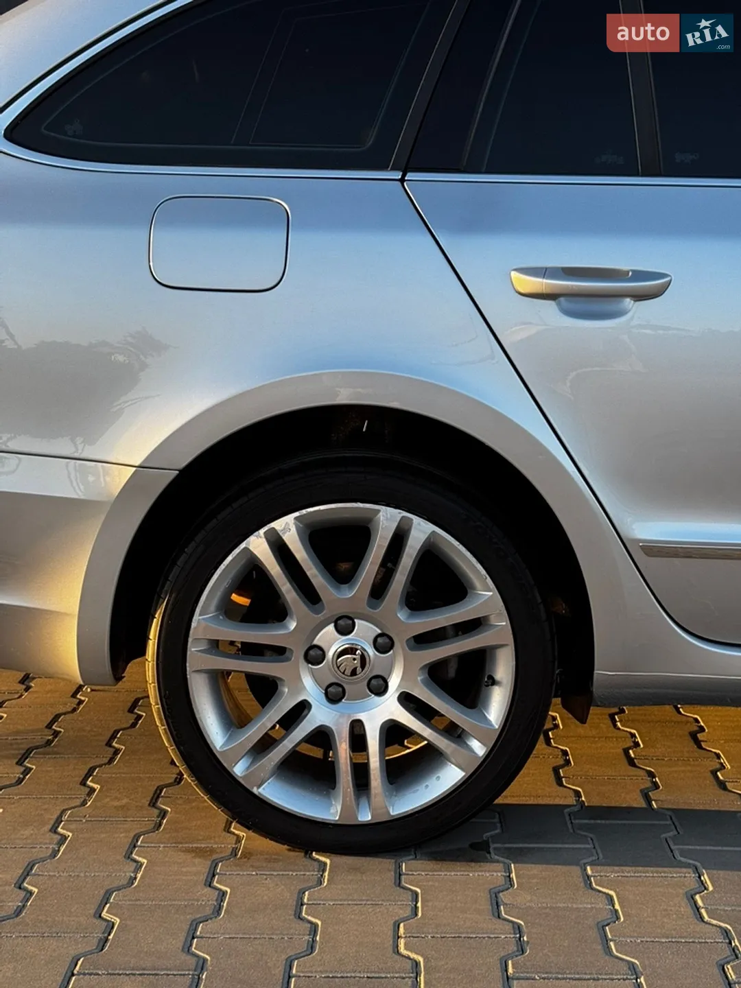 2011 Skoda Superb - мініатюра 19