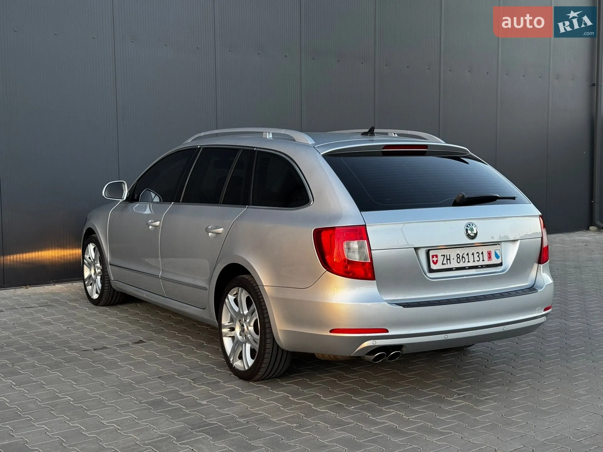 2011 Skoda Superb - мініатюра 28
