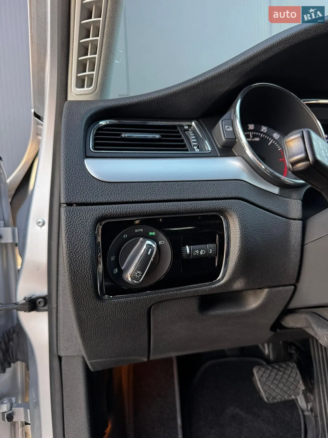 2011 Skoda Superb - мініатюра 43