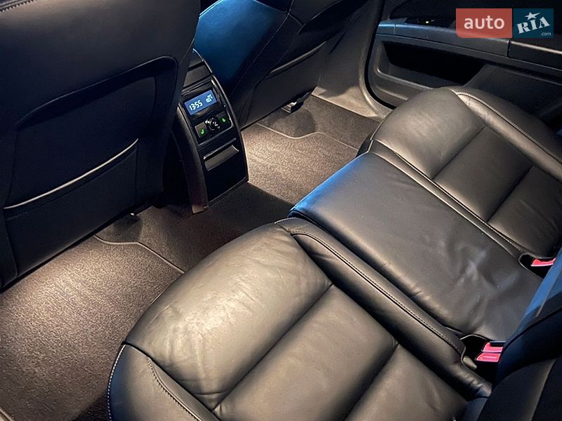 Універсал Skoda Superb 2012 в Луцьку