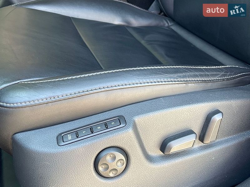 Універсал Skoda Superb 2012 в Луцьку