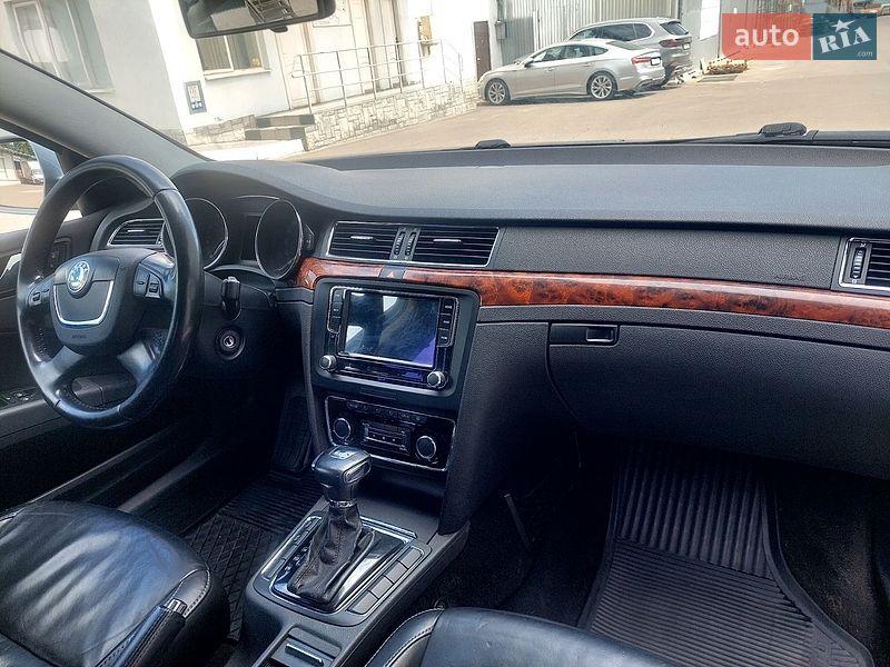 Лифтбек Skoda Superb 2009 в Львове