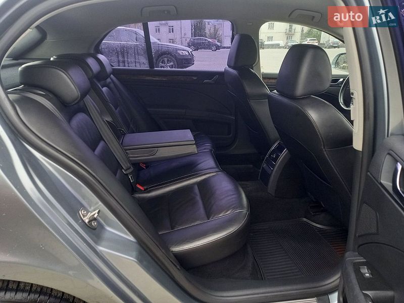 Лифтбек Skoda Superb 2009 в Львове