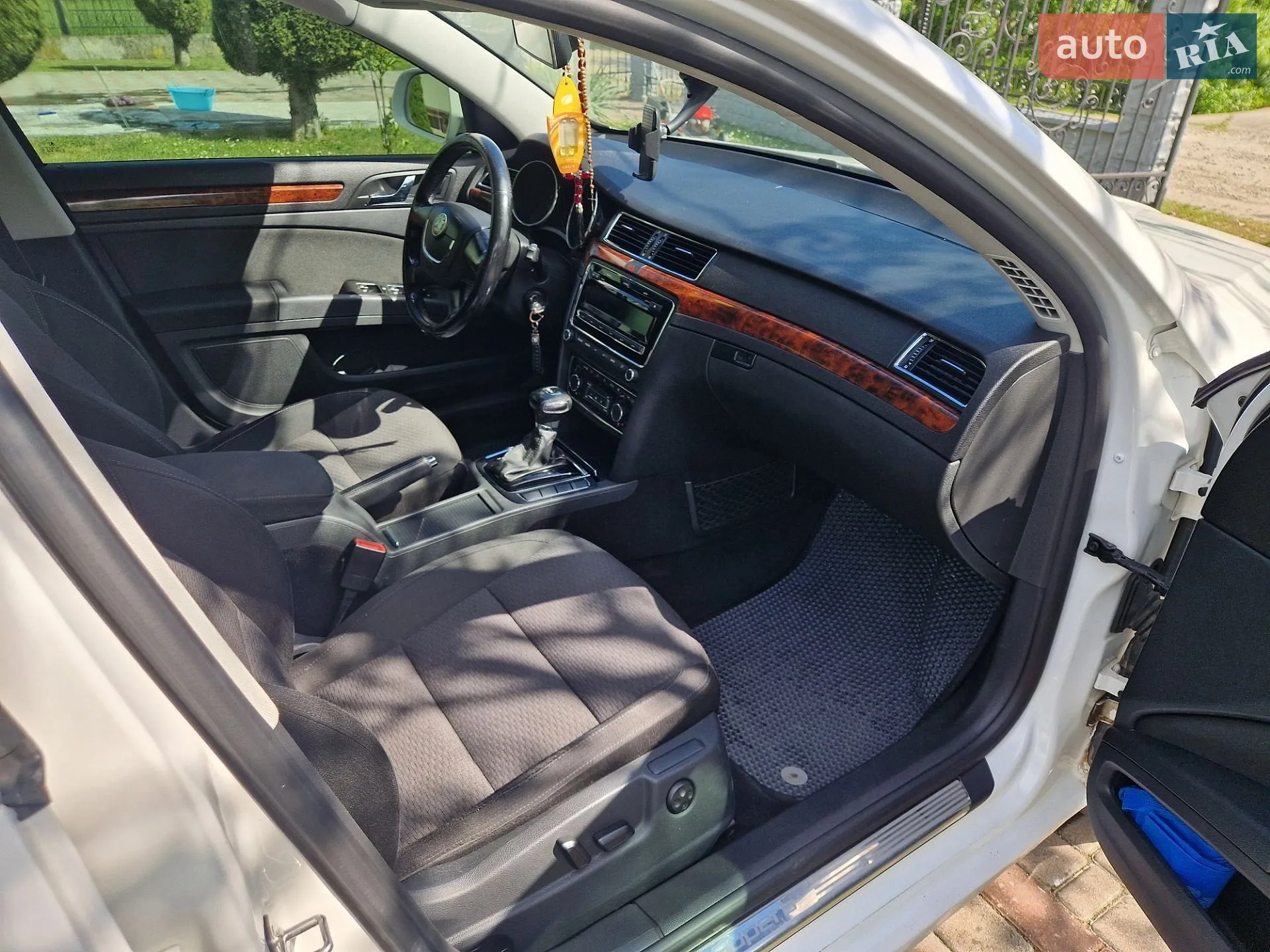 2011 Skoda Superb - мініатюра 5