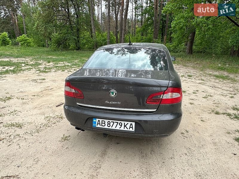 Лифтбек Skoda Superb 2009 в Чернигове