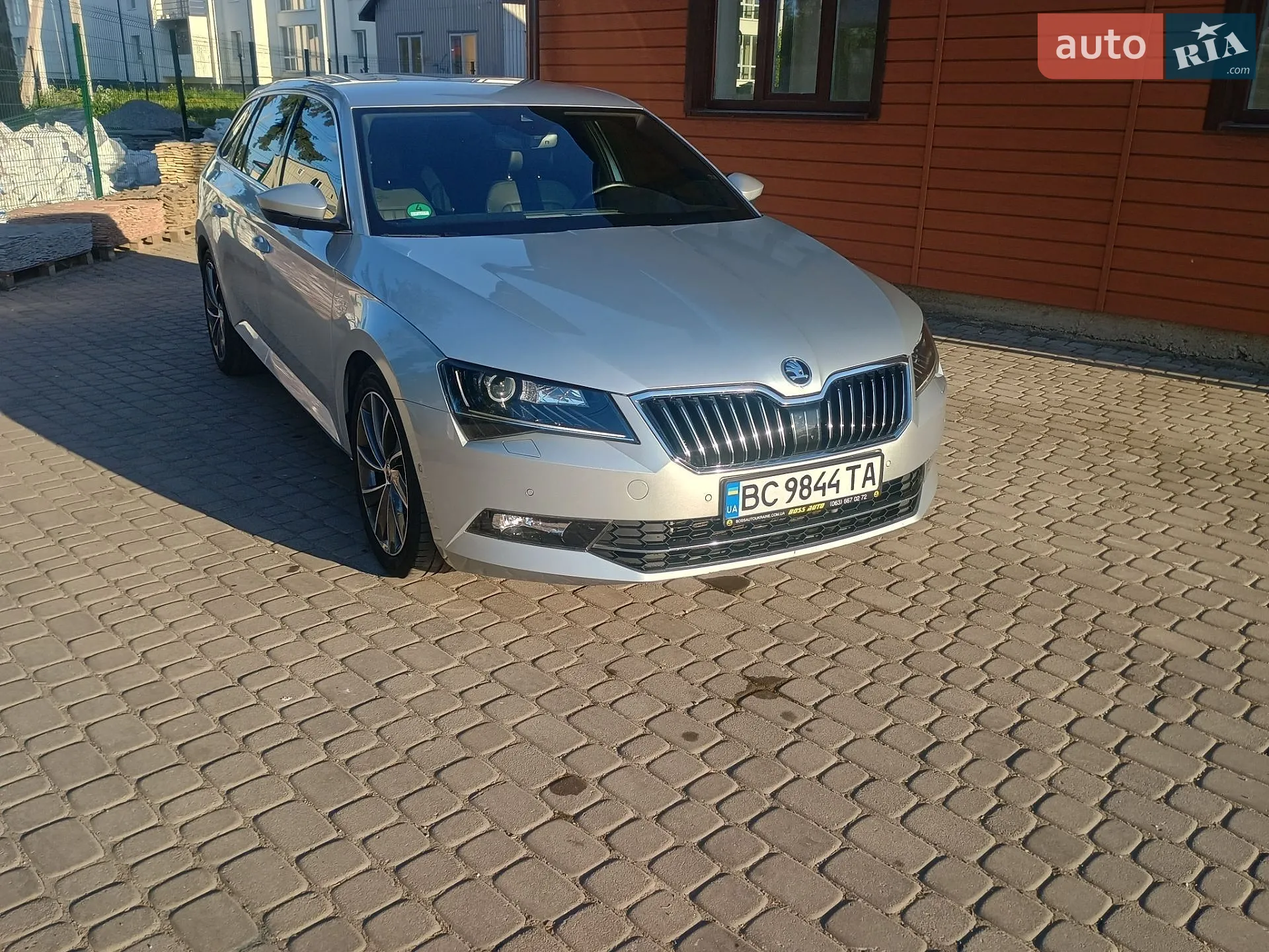 2019 Skoda Superb - мініатюра 2