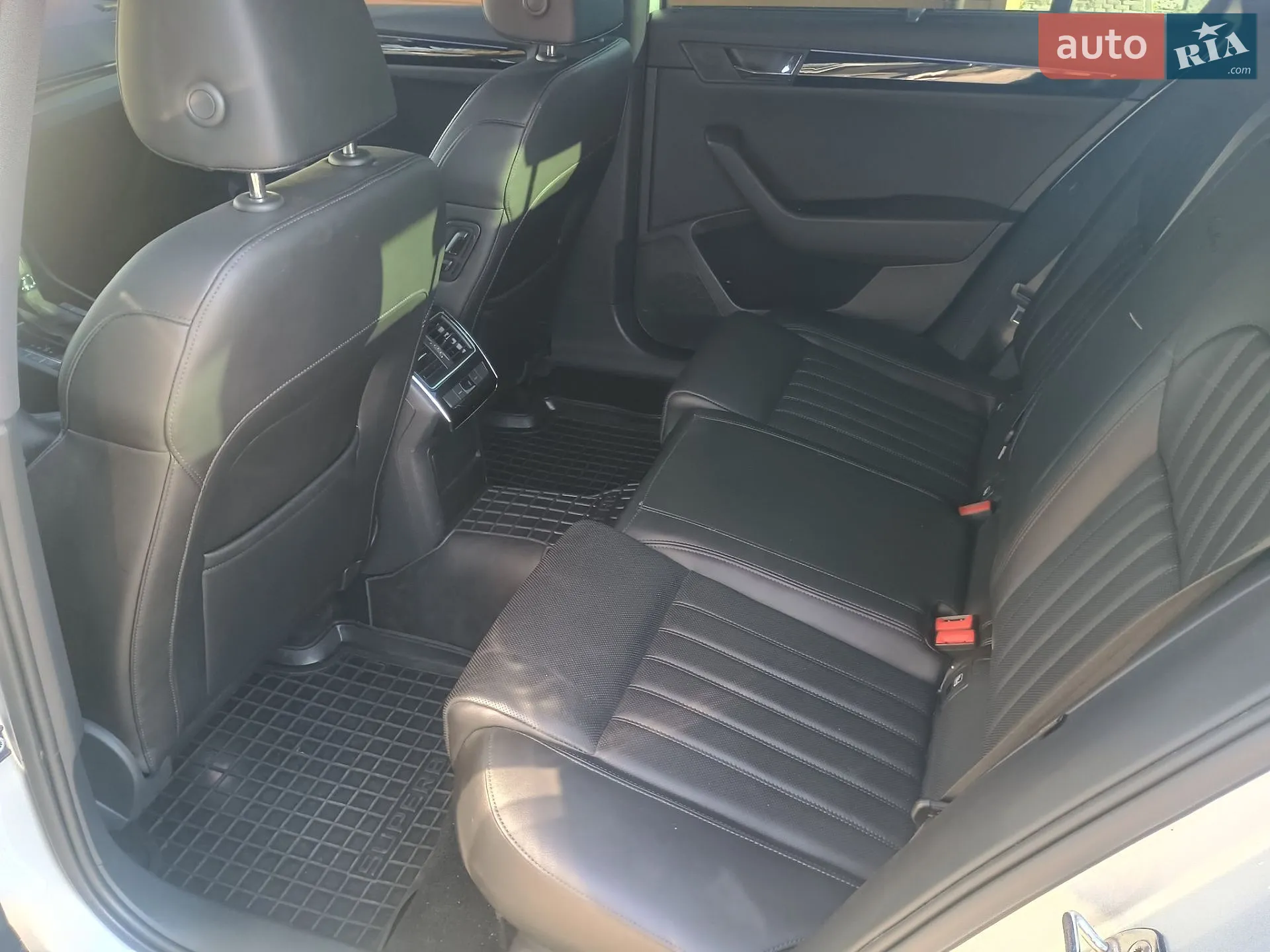 2019 Skoda Superb - мініатюра 19