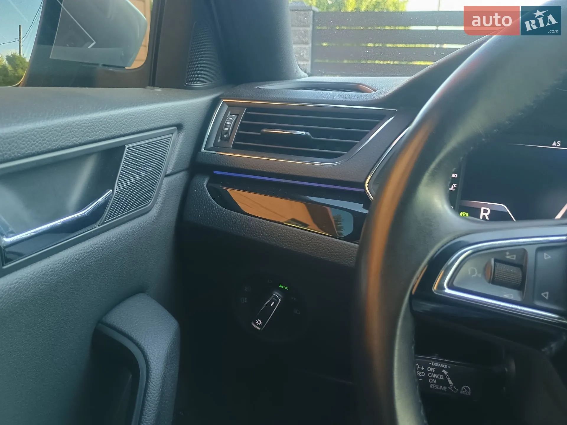 2019 Skoda Superb - мініатюра 40
