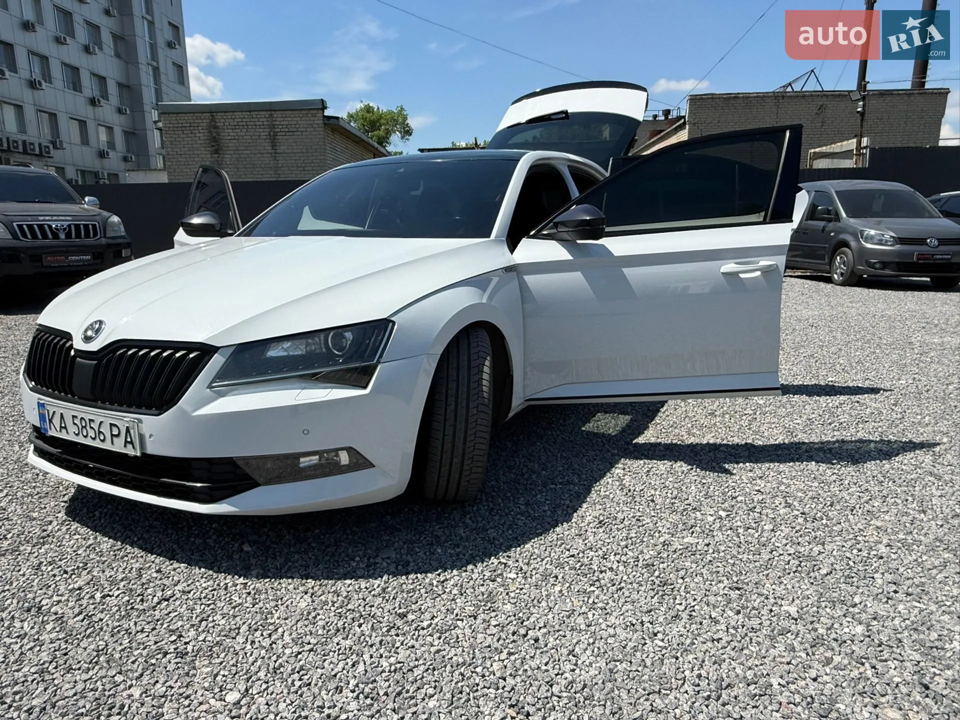 2016 Skoda Superb - мініатюра 5