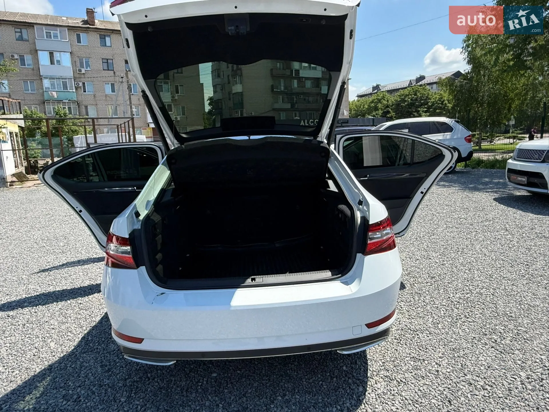 2016 Skoda Superb - мініатюра 23