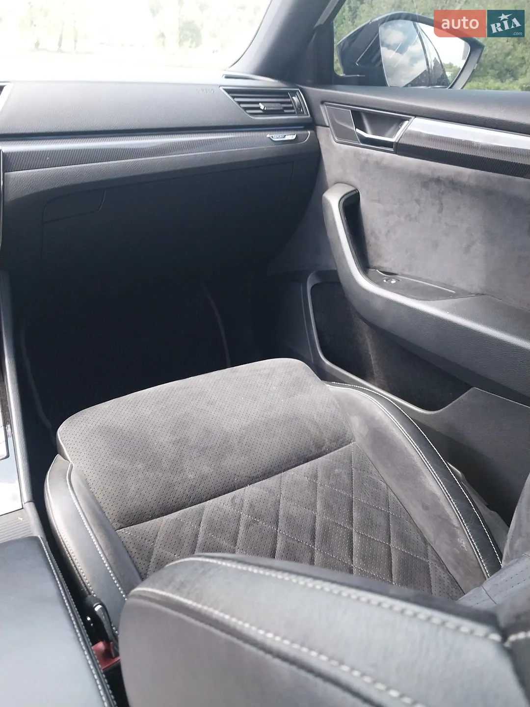 2019 Skoda Superb - мініатюра 17