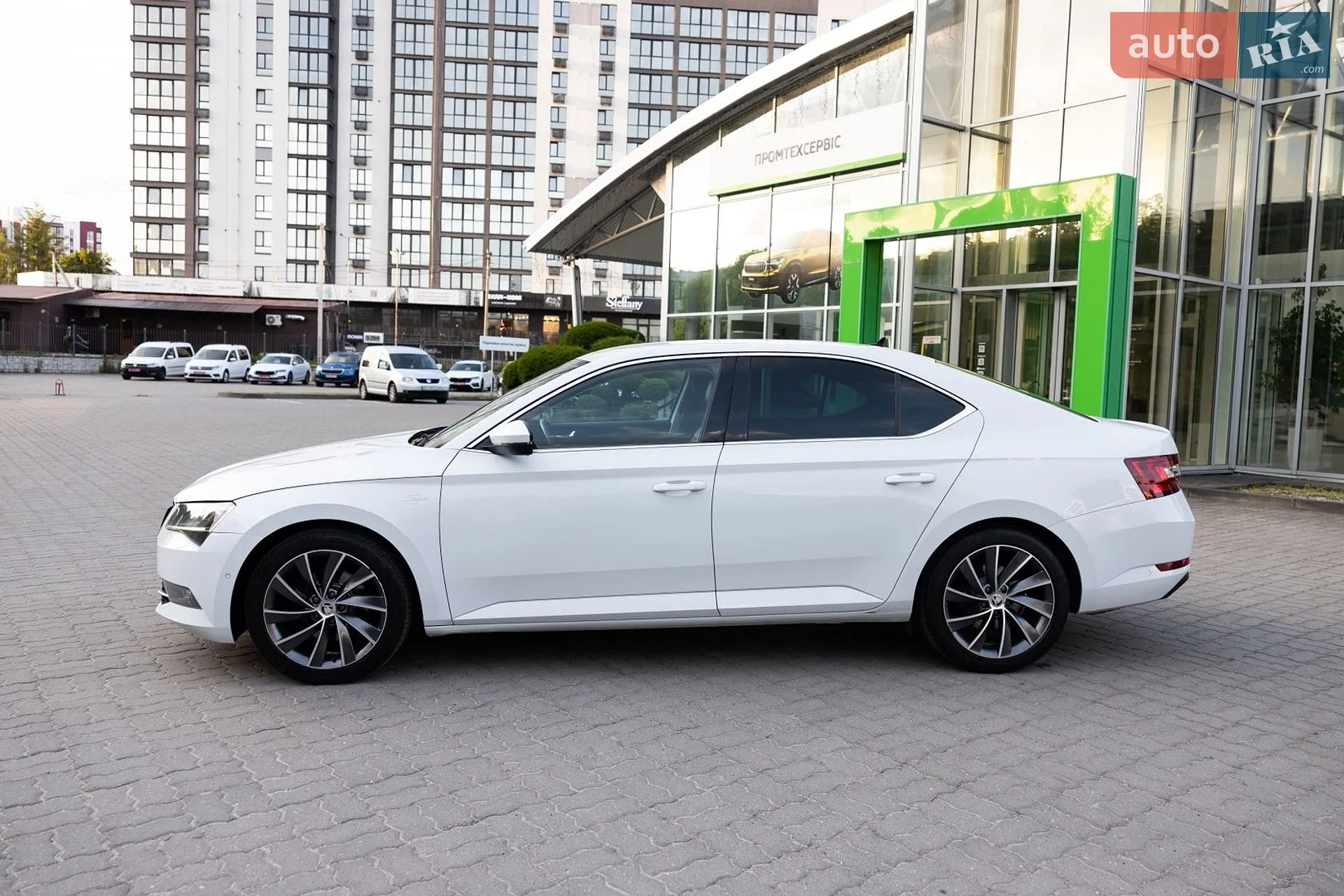 2017 Skoda Superb - мініатюра 6
