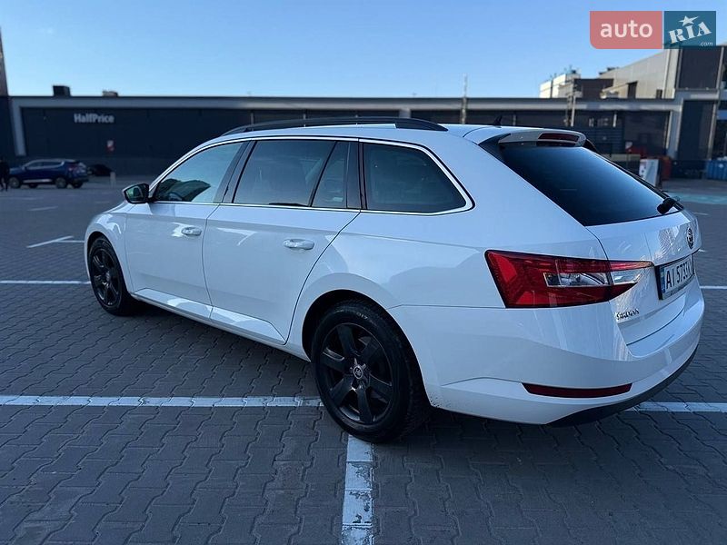 Универсал Skoda Superb 2016 в Киеве