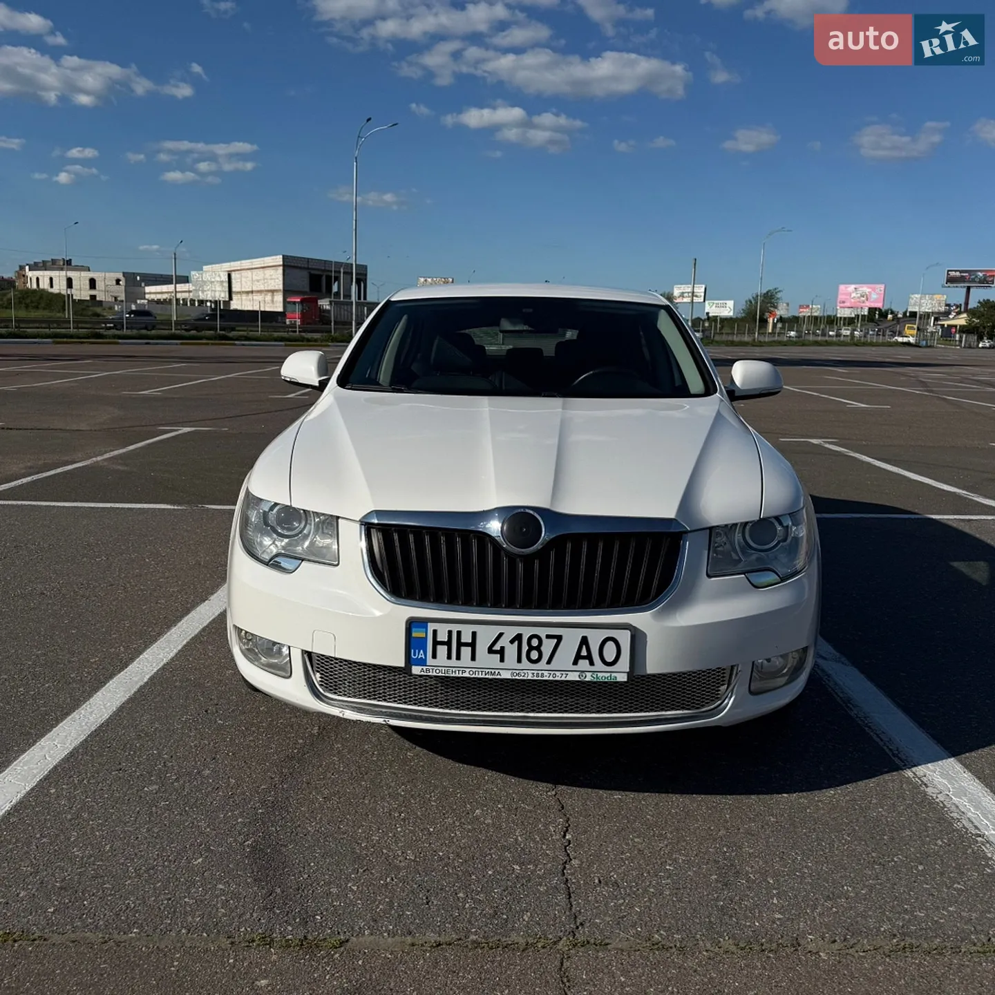 2010 Skoda Superb - фото 1