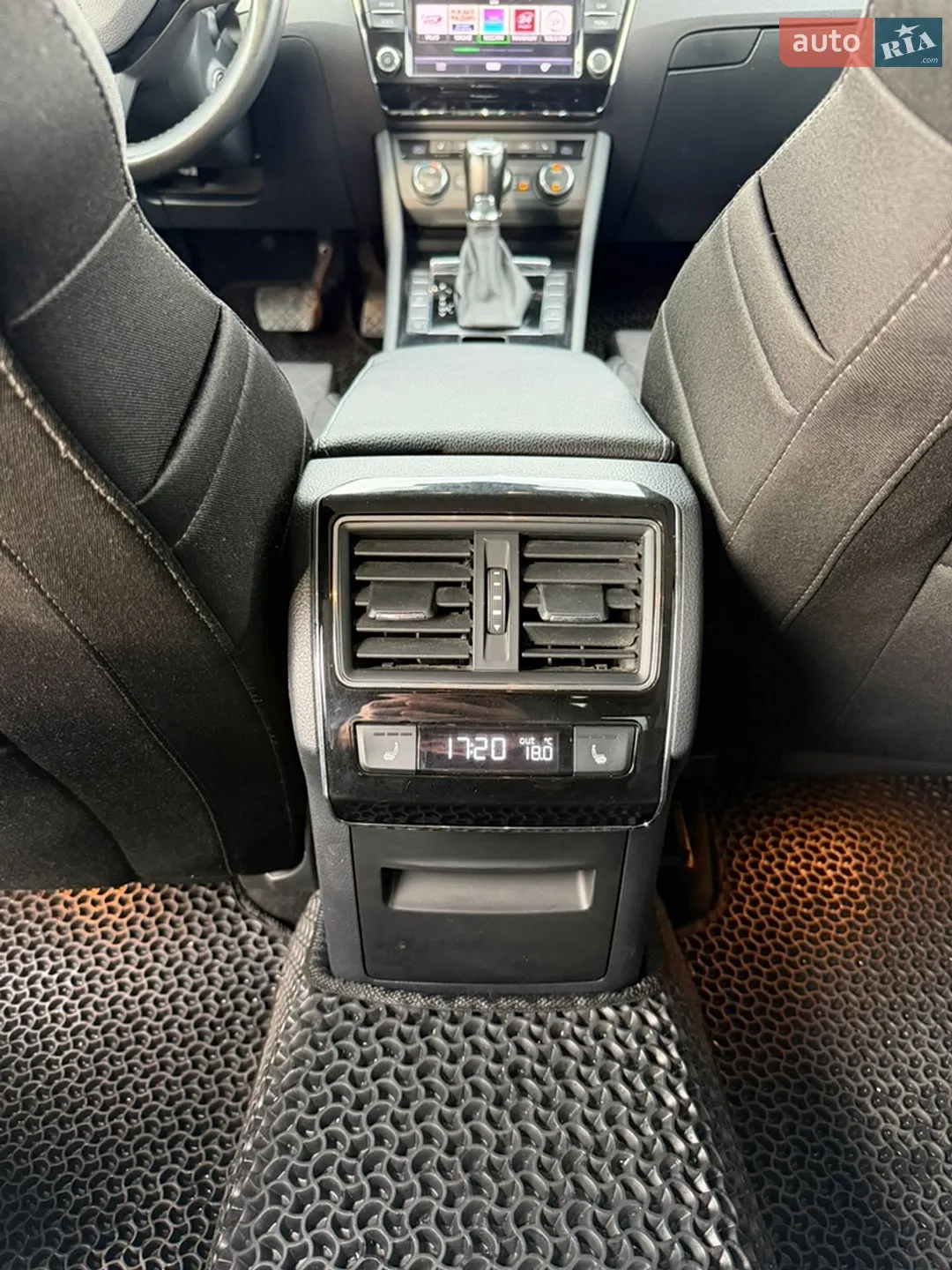 2017 Skoda Superb - мініатюра 14