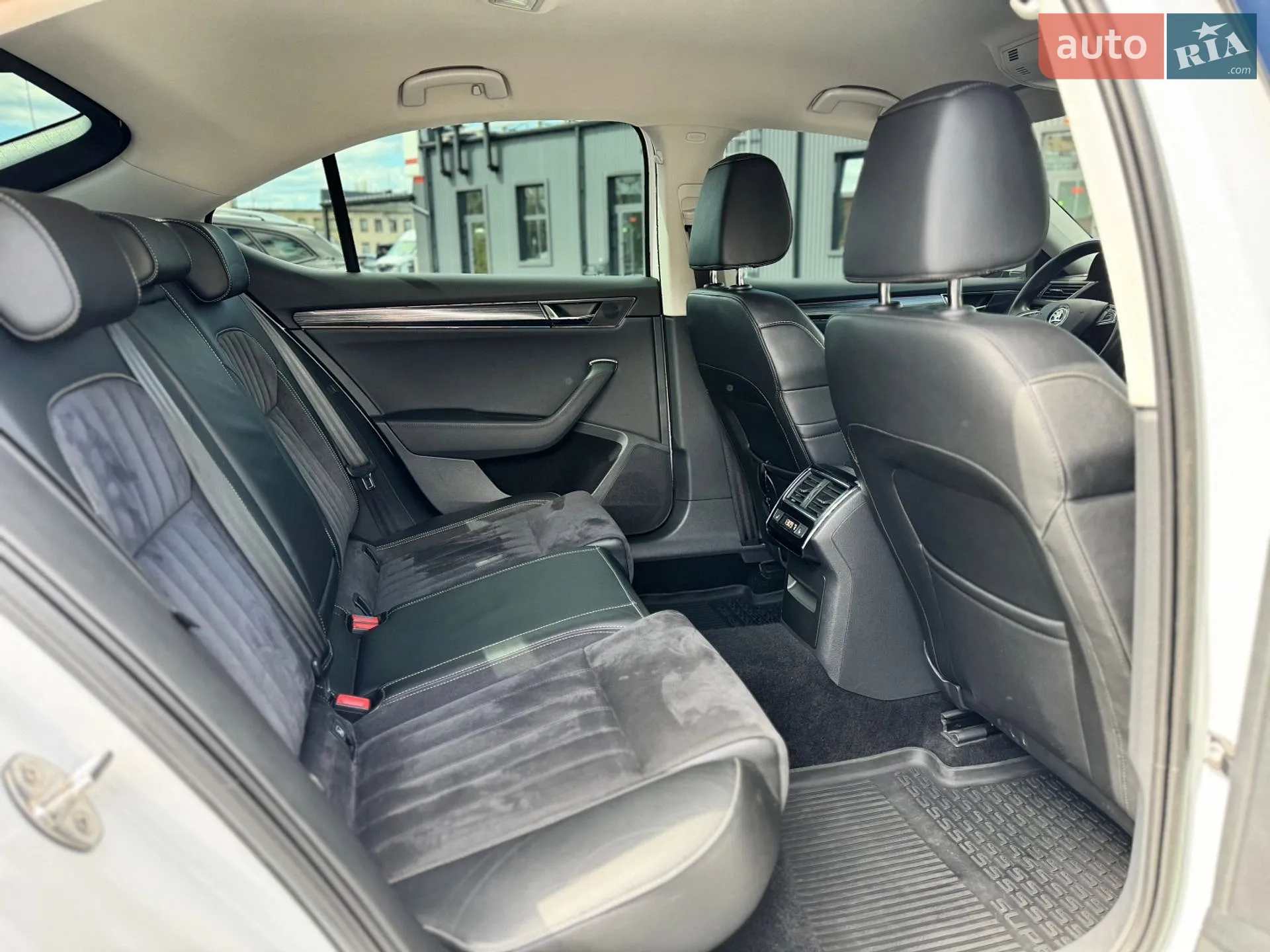 2019 Skoda Superb - мініатюра 37