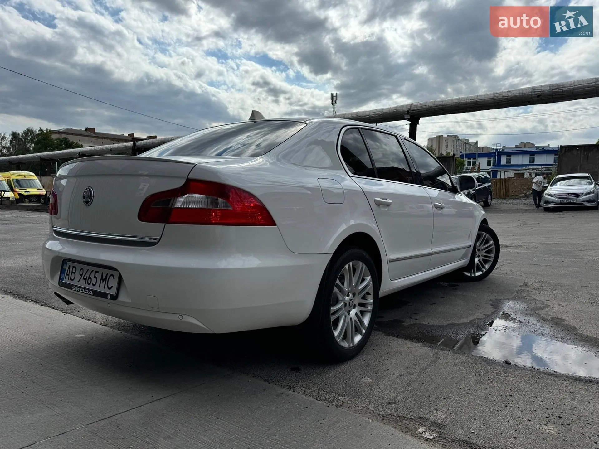 2011 Skoda Superb - мініатюра 18