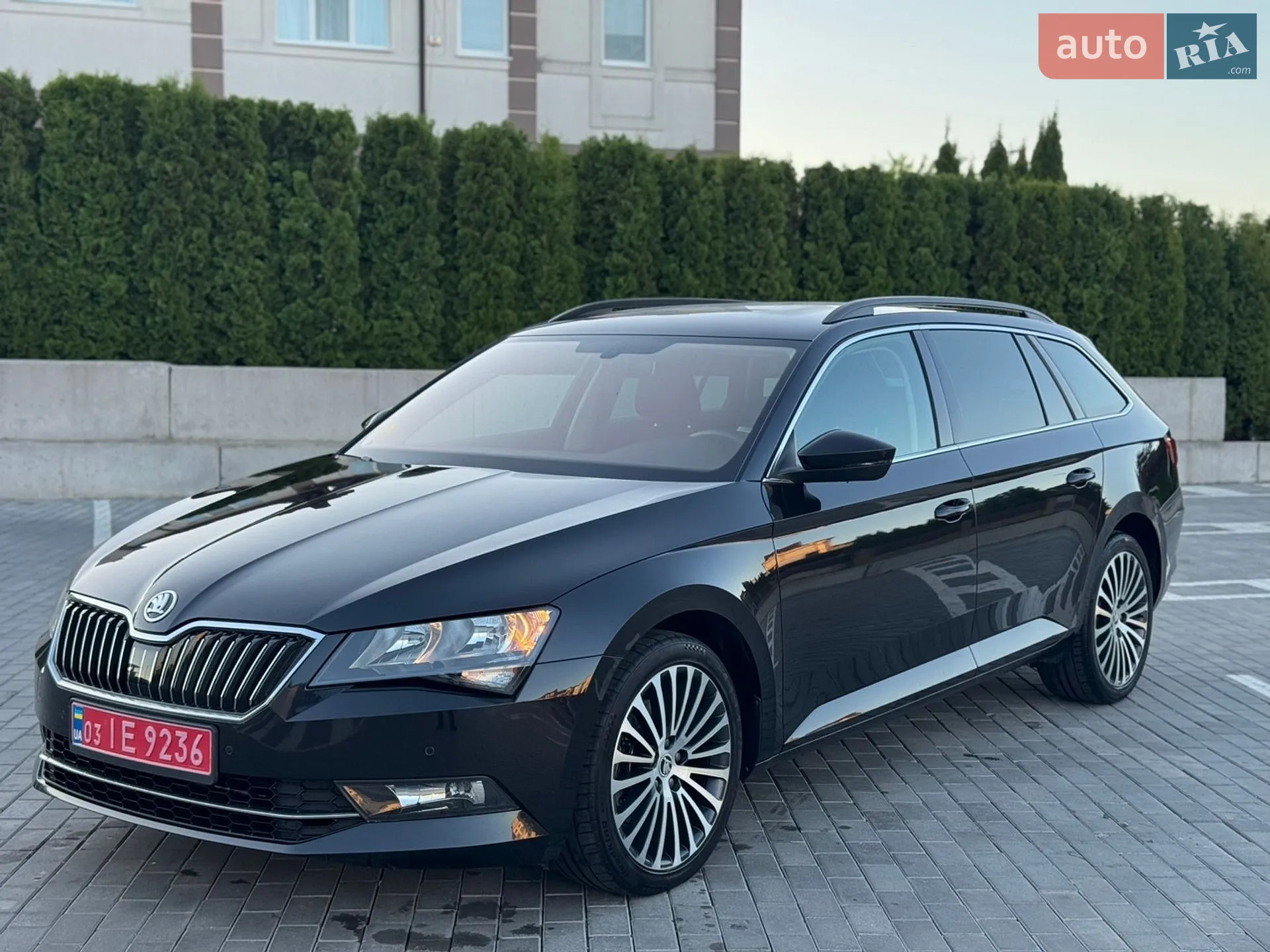 2016 Skoda Superb - мініатюра 3