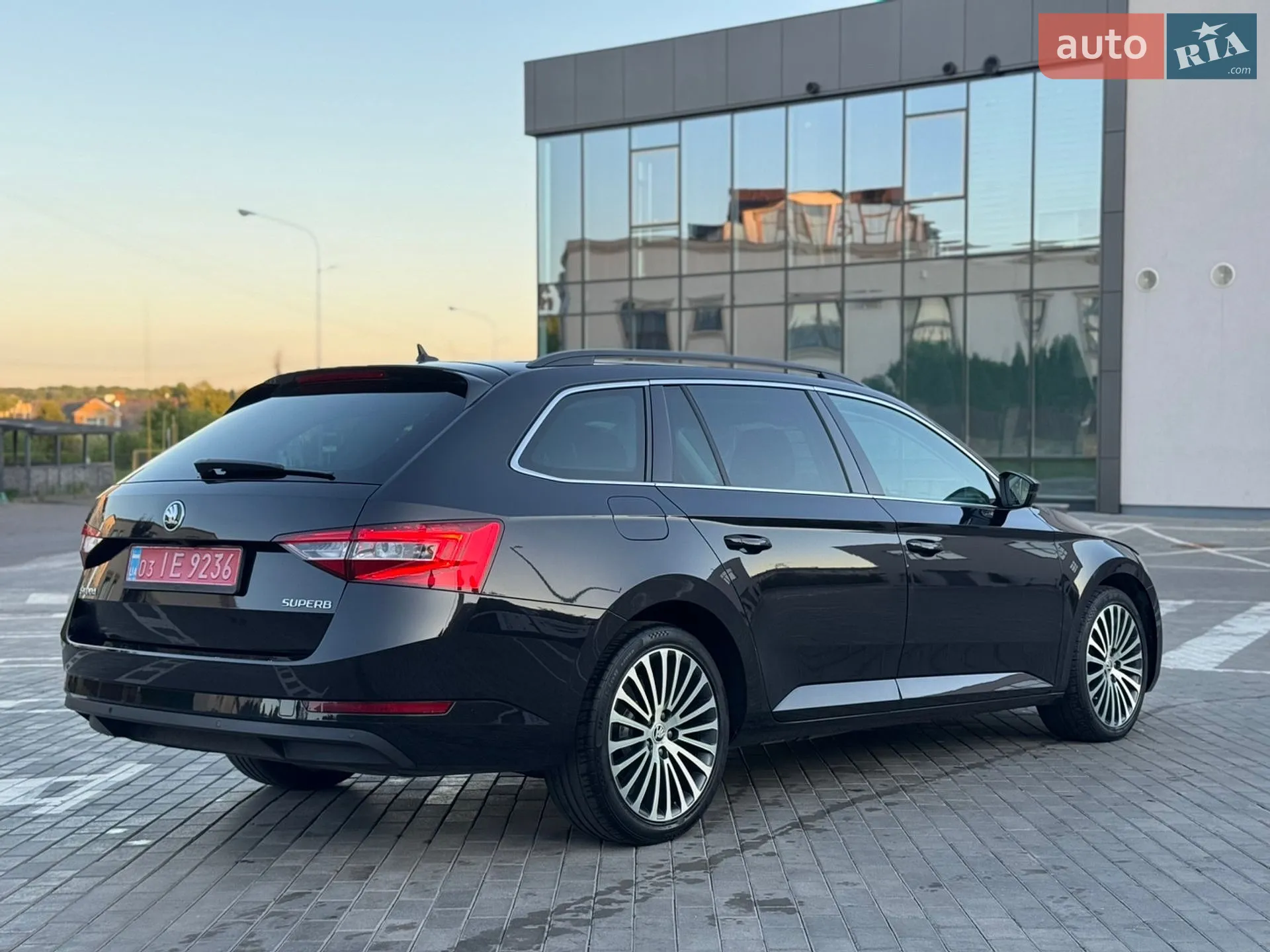 2016 Skoda Superb - мініатюра 15